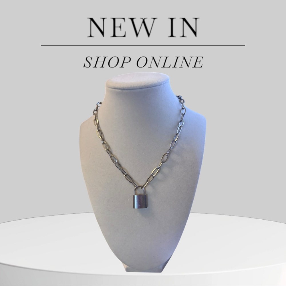 Stainless Steel Silver Tone Chain Necklace with Padlock Pendant. New